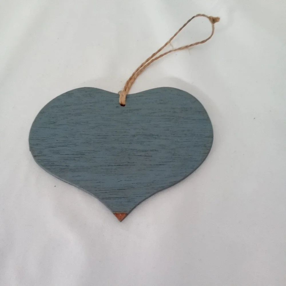 Rustic Blue Wooden Heart Wall Hanging Sign Home Love and Dreams Quote 4 inch